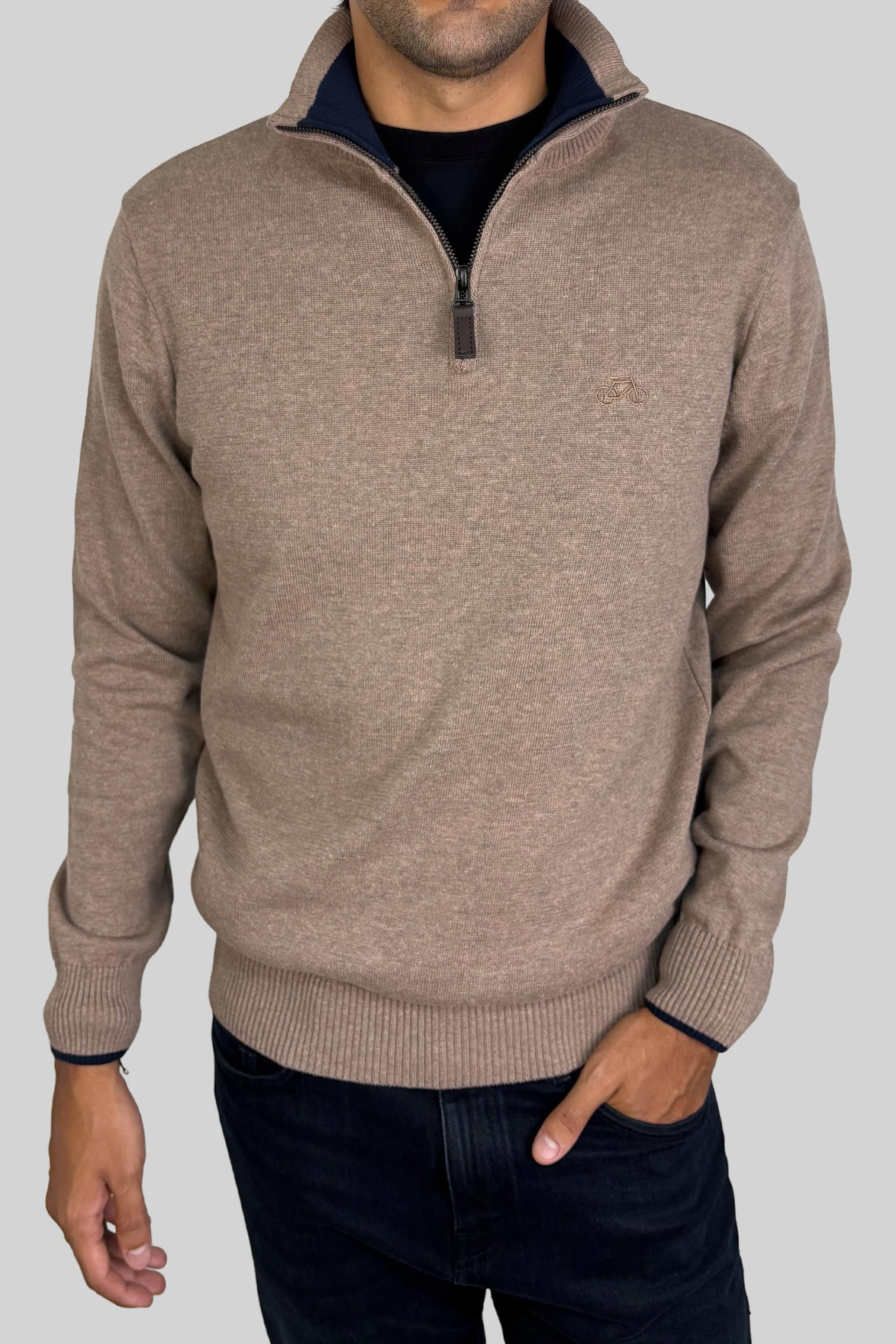 SACO HALF ZIP BEIGE - imagen 1