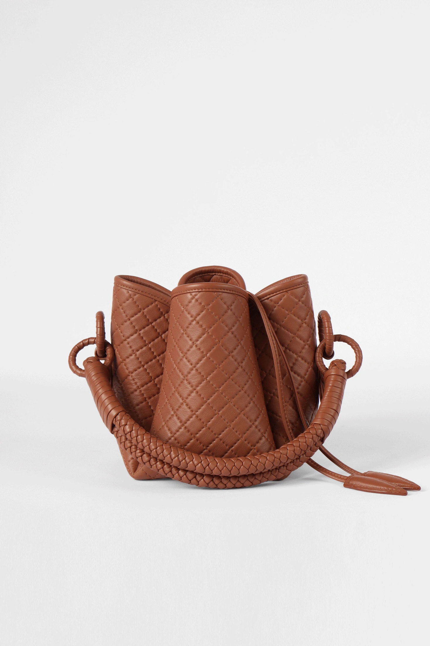 Tulip Mini Bucket Bag, Brandy - imagen 1
