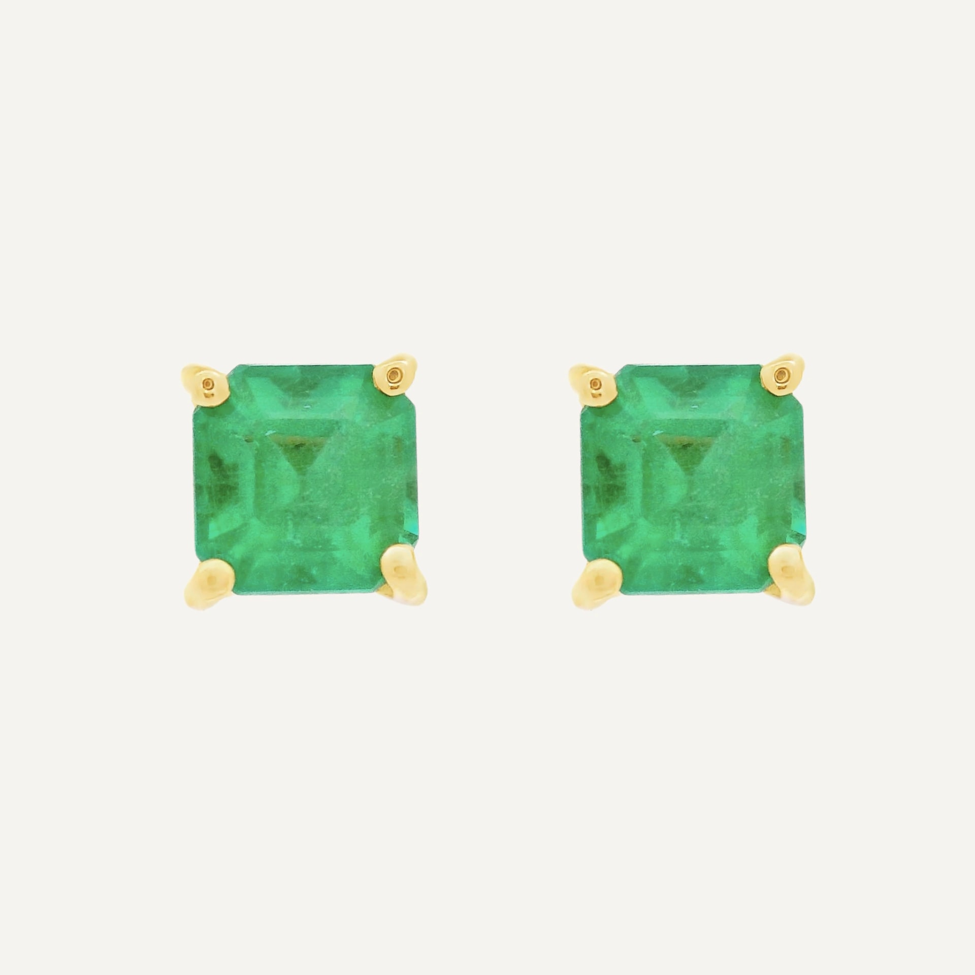Arete basic cuadrado uñas - imagen 1