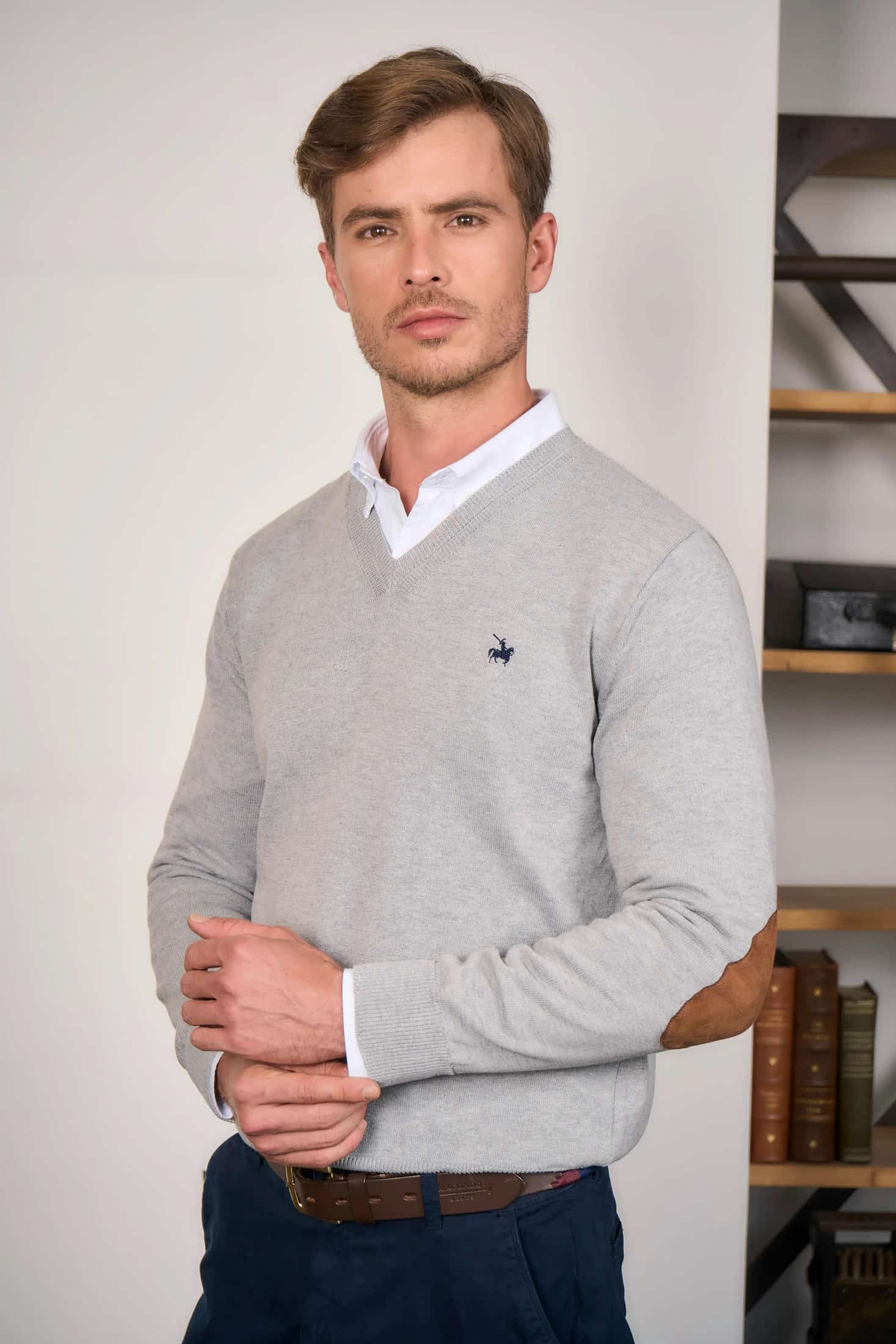 Suéter V neck Hombre Gris Claro