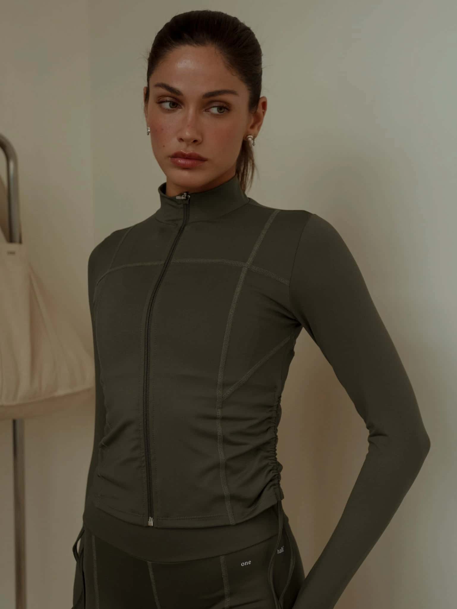BBL SCULPT JACKET - PESTO