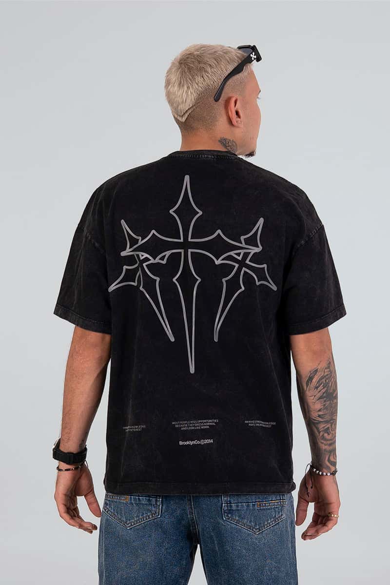 Camiseta acid wash cruz